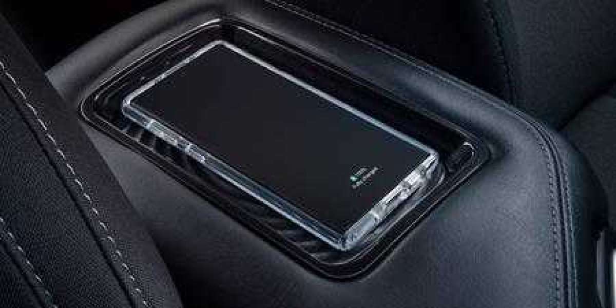 HARMAN Smart/Auto Automotive Wireless Charger - Qi-compliant Technology