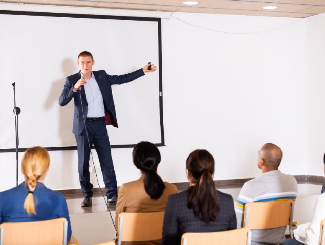 Impact of Motivational Speakers on Student Confidence – Learn With Billy Riggs