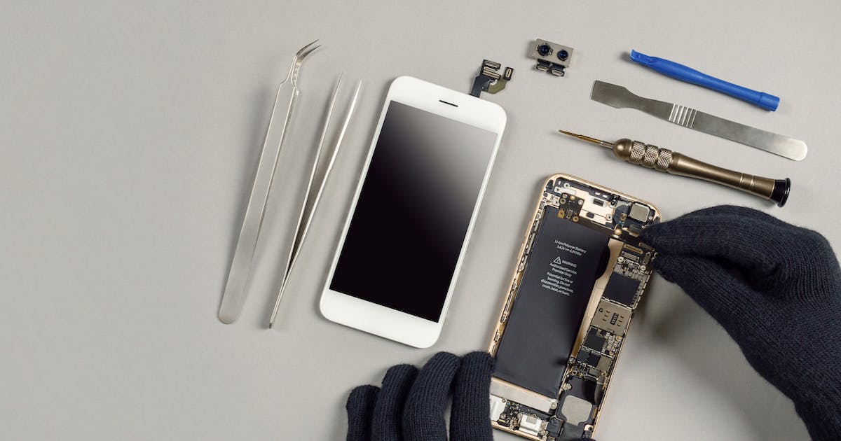 Emergency Repairs: Quick Fixes for Common Cell Phone Issues