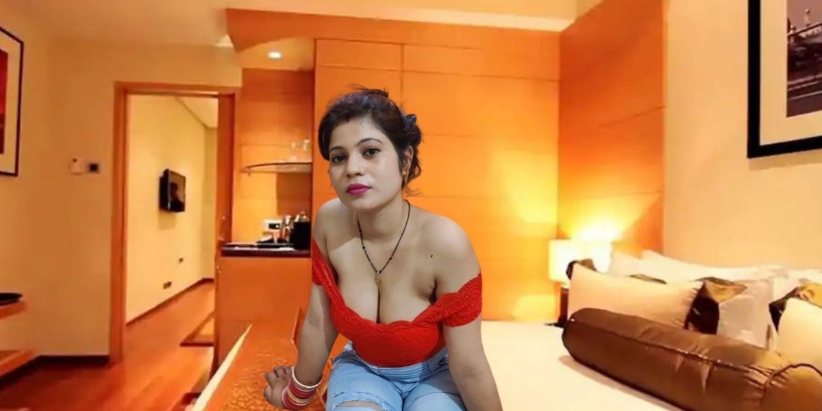 Housewife Escort Girls in Chanakyapuri