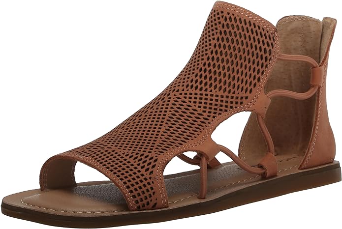 Effortless Summer Style: The Lucky Brand Bartega Gladiator Sandal - Style Spectrum: Fashion & Style Exploration | stylespectrum.io