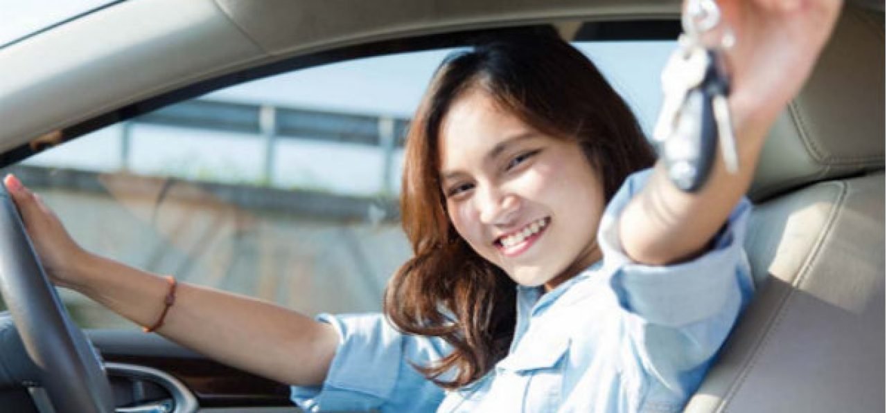 5 Benefits of Choosing a Female Driving Instructor